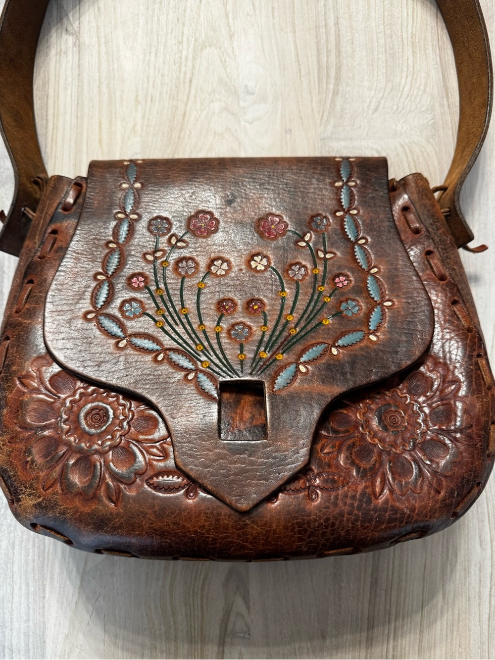 Vintage 70s Hand-Tooled Brown Leather Floral Shoulder Bag, Mexico Made - Picture 2 of 13